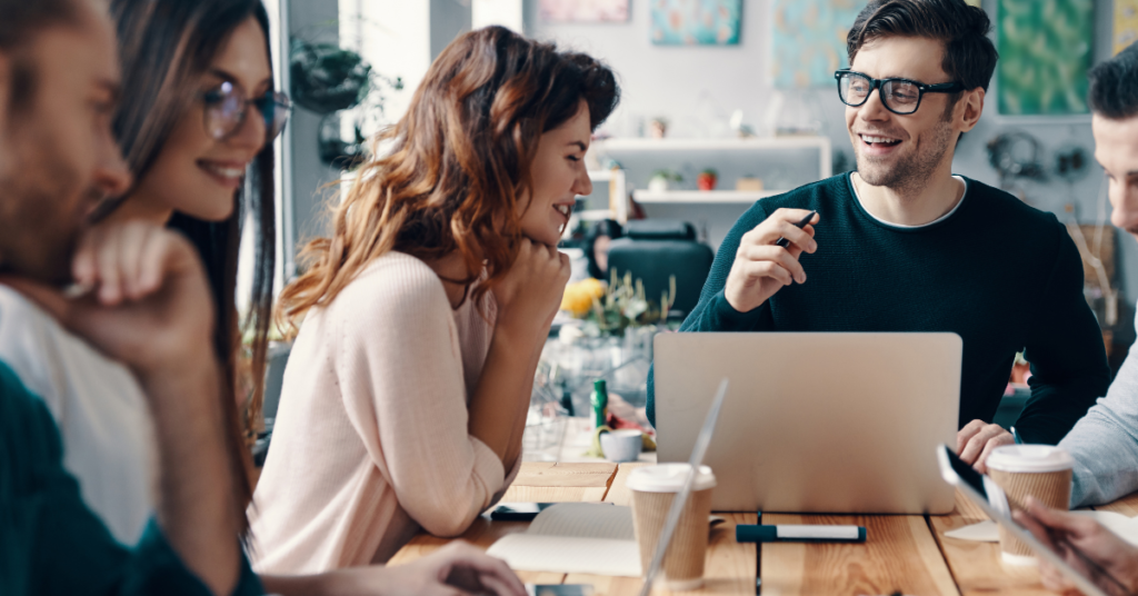 A digitalização não apenas transformou o mercado, mas também redefiniu como profissionais liberais e autônomos se conectam com seus clientes. Advogados, médicos, arquitetos, coaches e outros especialistas podem se beneficiar enormemente de um site.